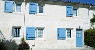 Les Volets Bleus