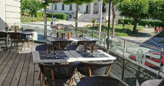 Le Point Central