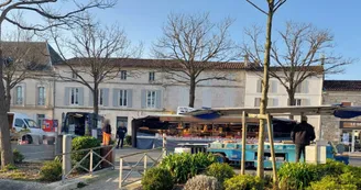 Corme-Royal - Marché Corme-Royal - Marché