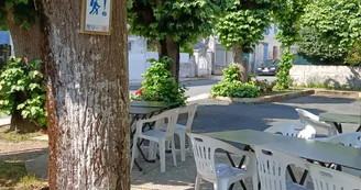 Place bourg Corme-Royal